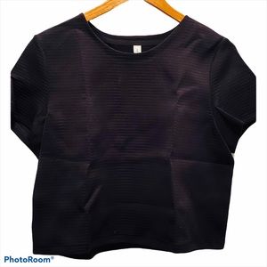 Black Lululemon Cropped Workout Top